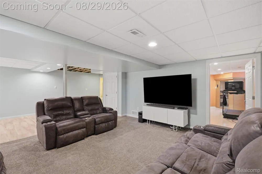 24294 Summer Lane Flat Rock City, MI 48134