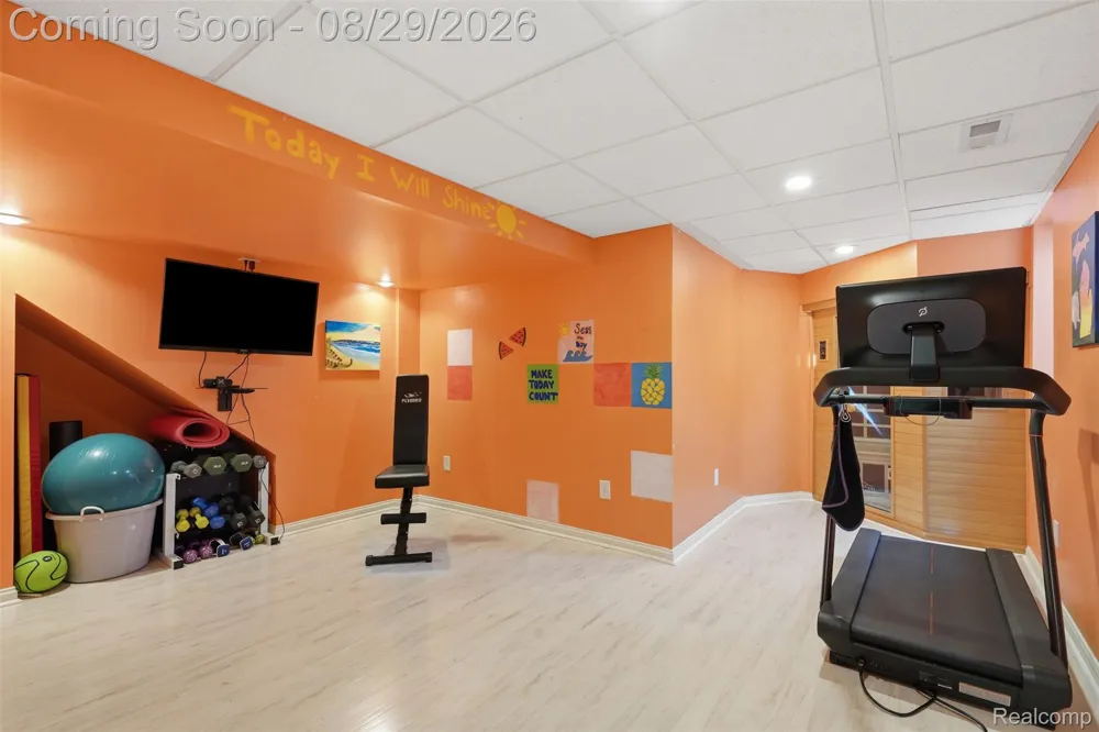 24294 Summer Lane Flat Rock City, MI 48134