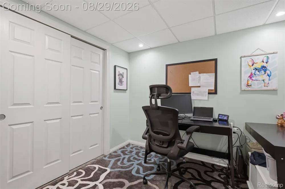 24294 Summer Lane Flat Rock City, MI 48134