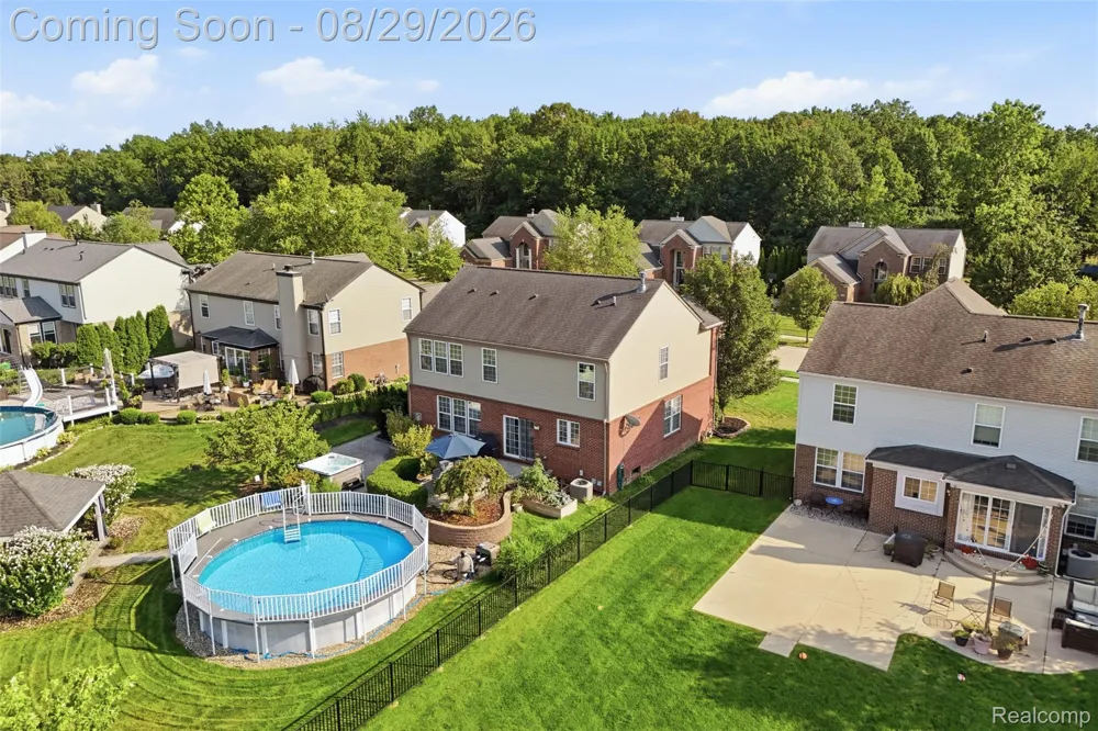24294 Summer Lane Flat Rock City, MI 48134