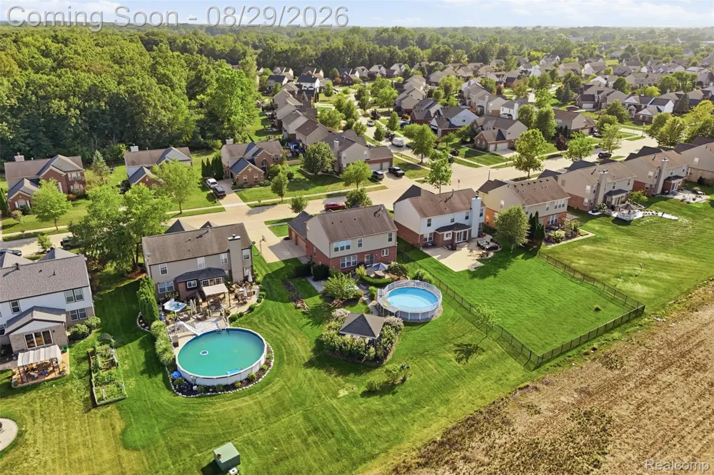 24294 Summer Lane Flat Rock City, MI 48134