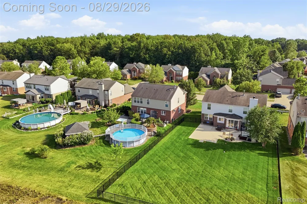 24294 Summer Lane Flat Rock City, MI 48134