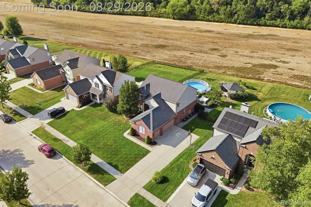 24294 Summer Lane Flat Rock City, MI 48134