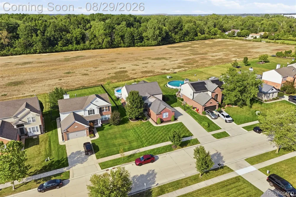 24294 Summer Lane Flat Rock City, MI 48134