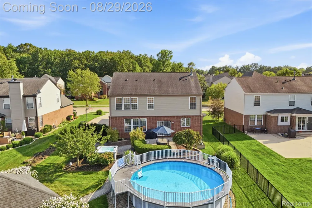 24294 Summer Lane Flat Rock City, MI 48134