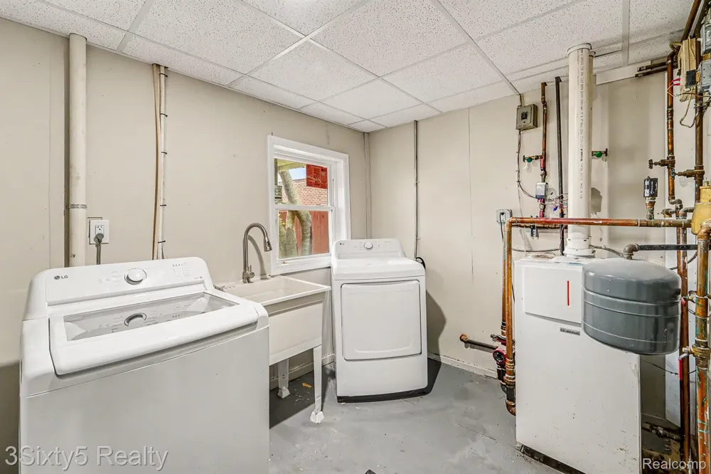 17128 Cicotte Avenue #A Allen Park City, MI 48101