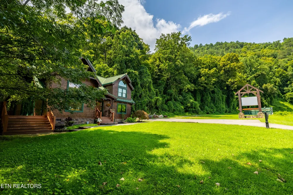 6860 E Lamar Alex Pkwy Townsend, TN 37882