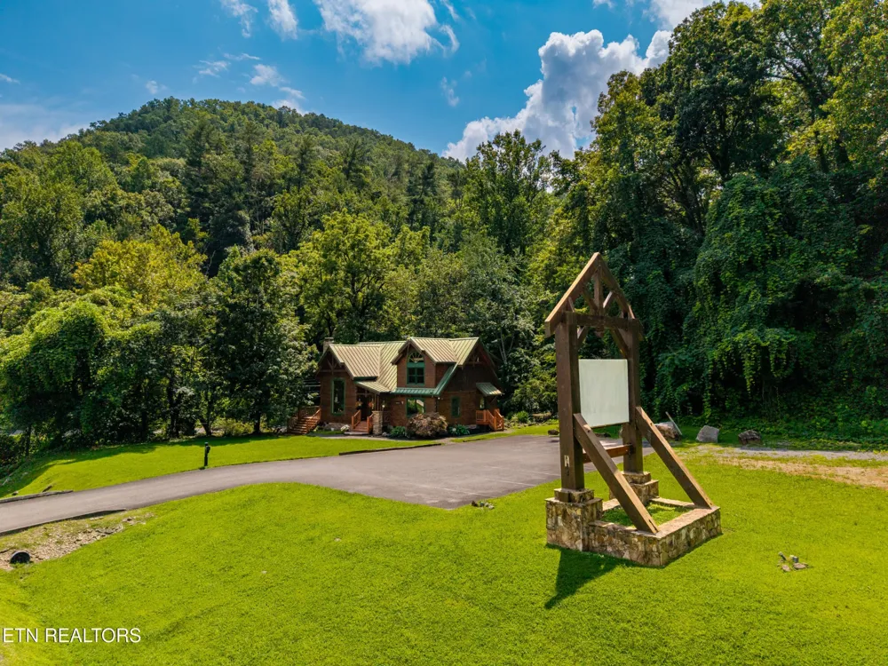 6860 E Lamar Alex Pkwy Townsend, TN 37882