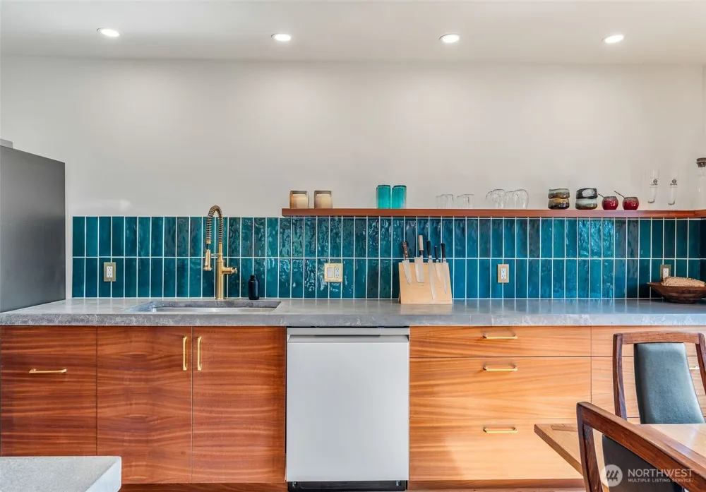 1738 Washington Street Port Townsend, WA 98368