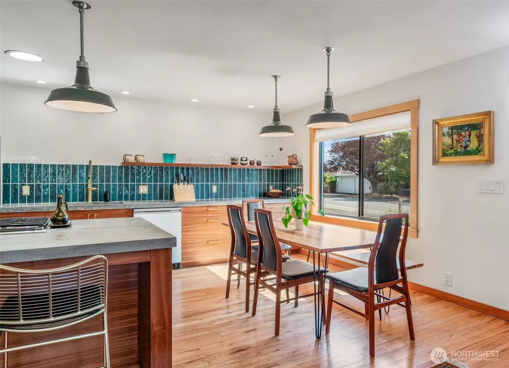 1738 Washington Street Port Townsend, WA 98368