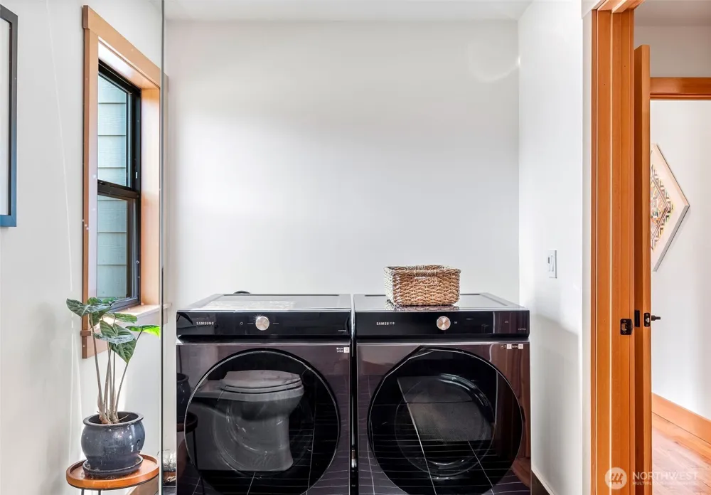 1738 Washington Street Port Townsend, WA 98368