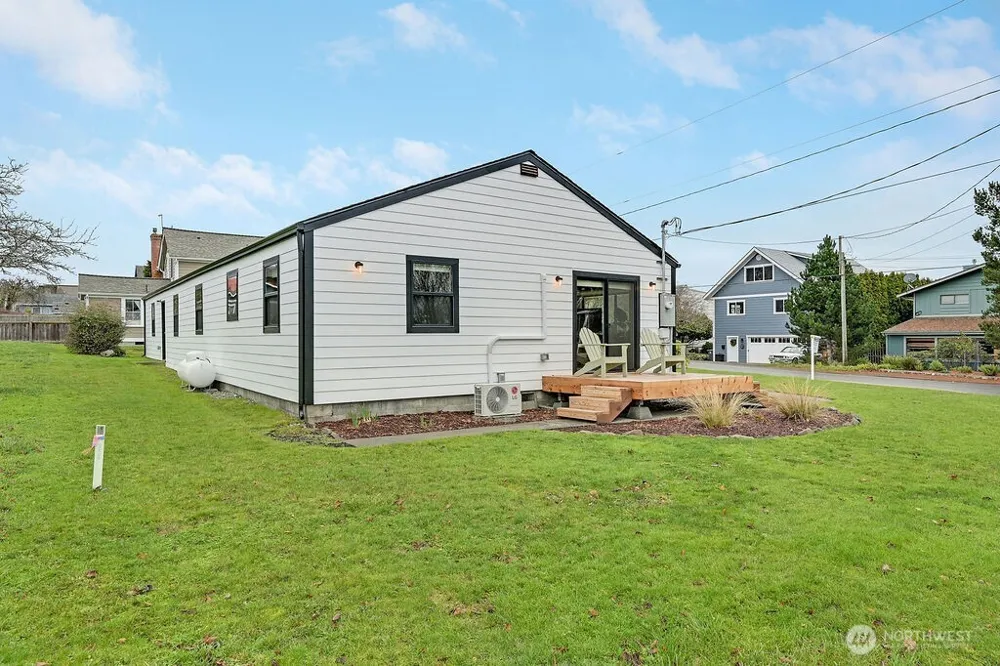 1738 Washington Street Port Townsend, WA 98368