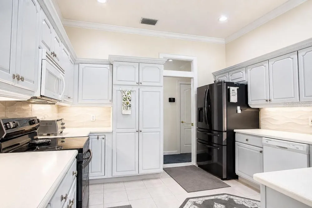 9606 CAMBERLEY CIRCLE Orlando, FL 32836