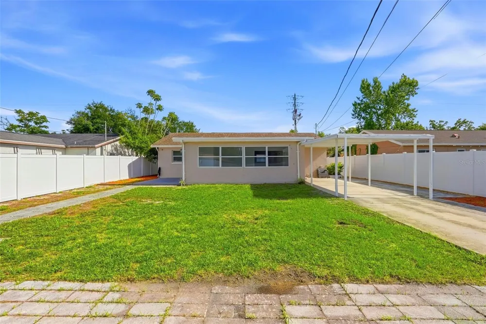 4075 38TH AVENUE St Petersburg, FL 33713