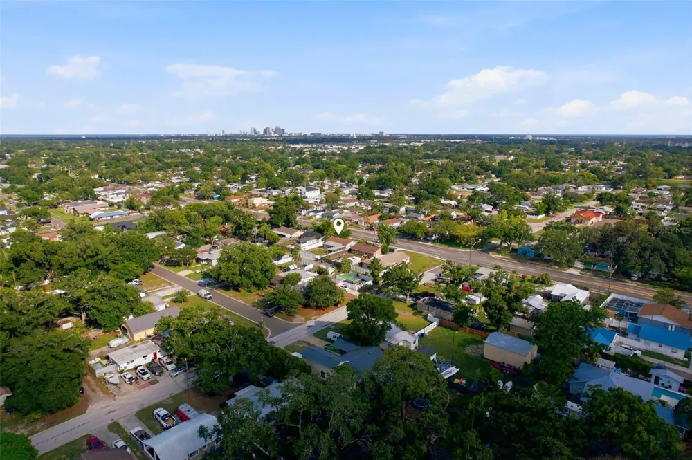 4075 38TH AVENUE St Petersburg, FL 33713