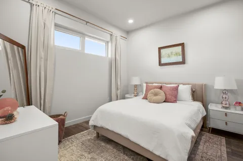 4004 Banister Lane #202