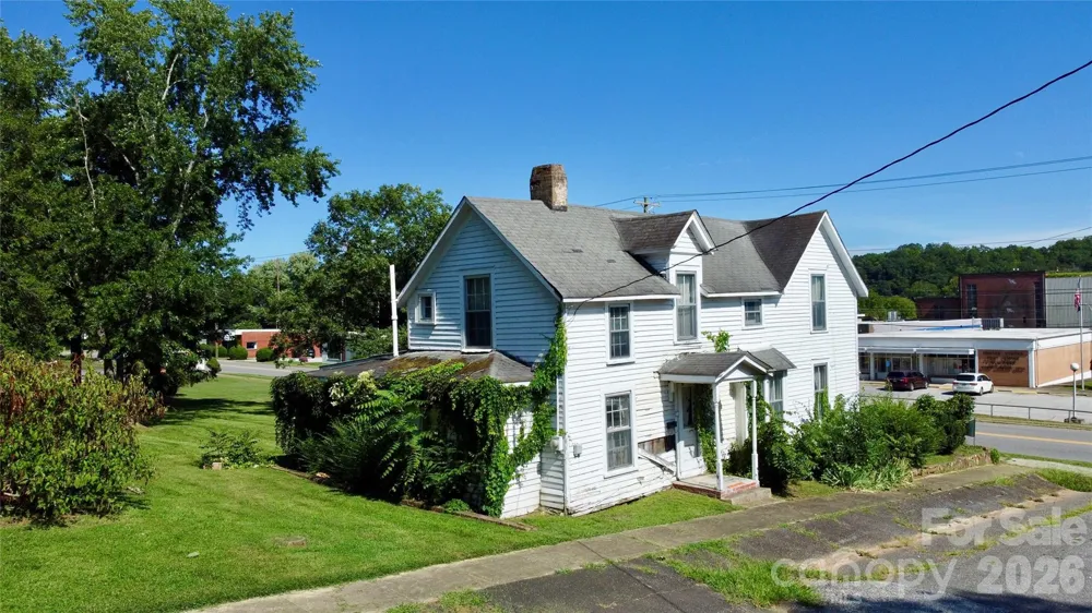 169 E Main Street Old Fort, NC 28762