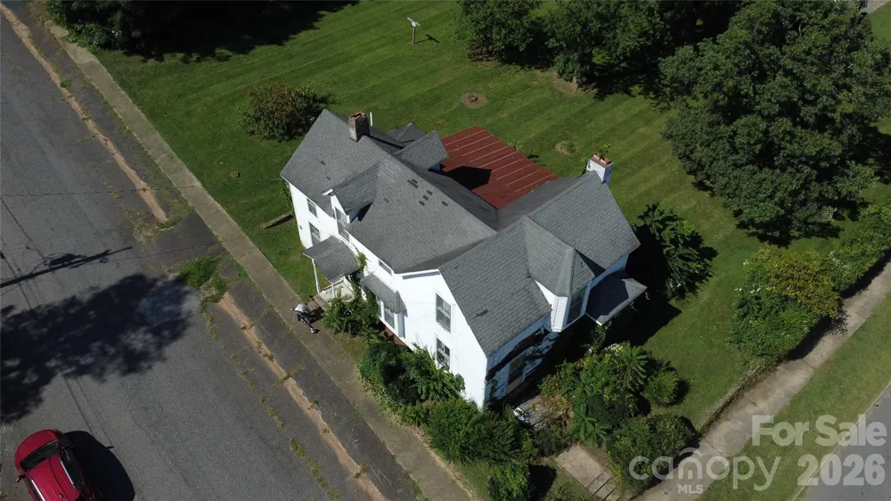 169 E Main Street Old Fort, NC 28762