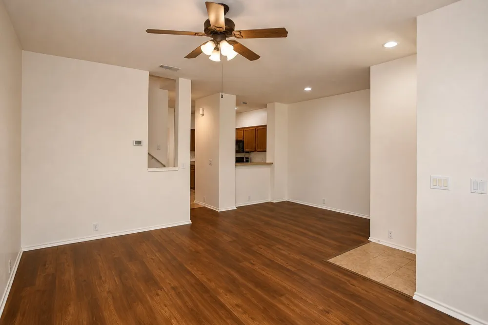 2219 Glacier Park Lane Grand Prairie, TX 75050