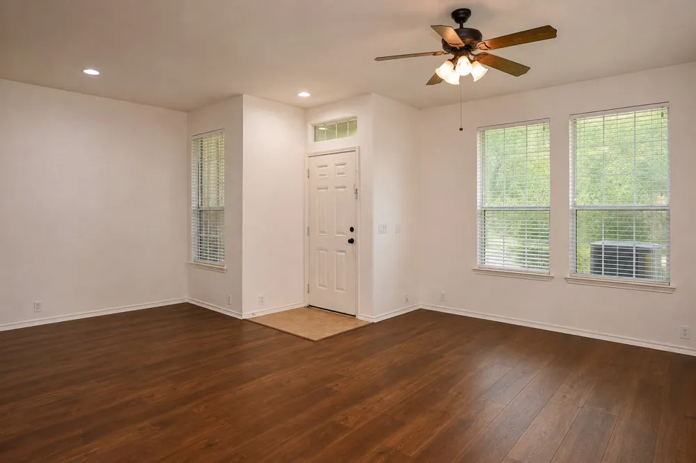 2219 Glacier Park Lane Grand Prairie, TX 75050