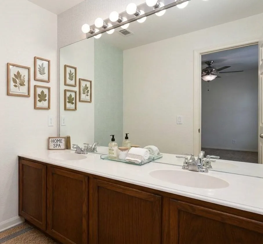 2219 Glacier Park Lane Grand Prairie, TX 75050
