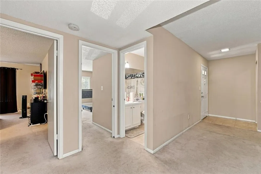 27 Little Silver Court SE Smyrna, GA 30080