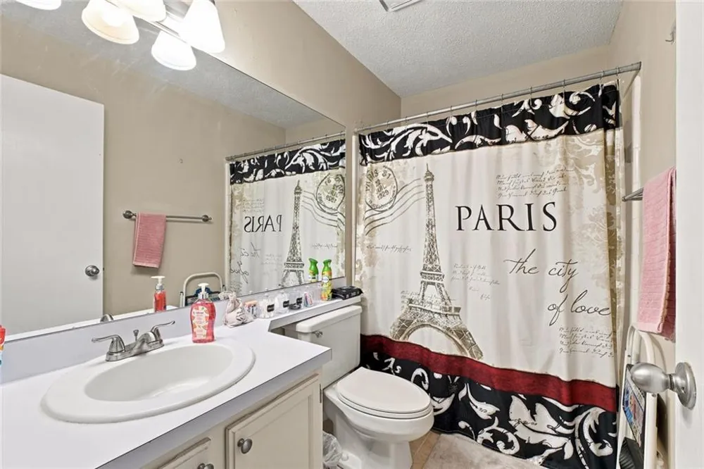 27 Little Silver Court SE Smyrna, GA 30080