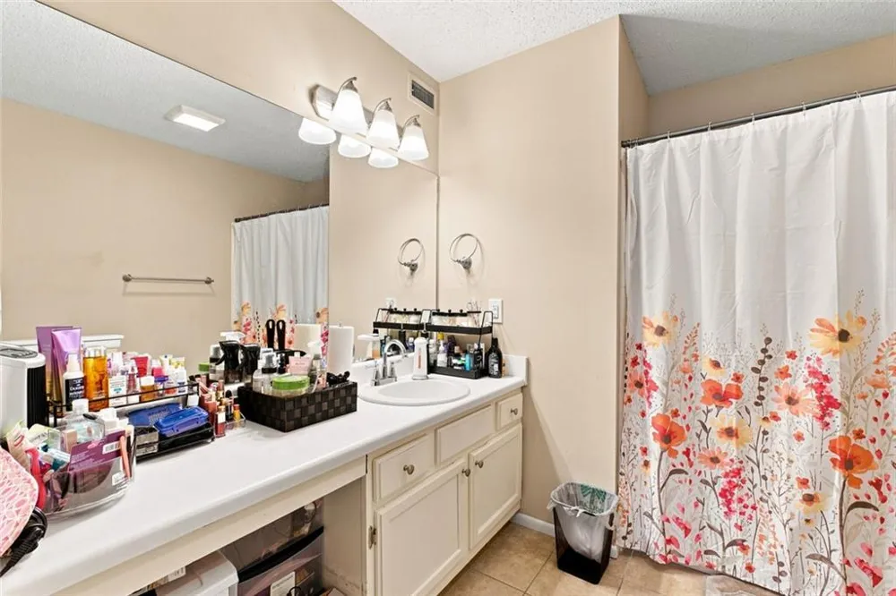 27 Little Silver Court SE Smyrna, GA 30080