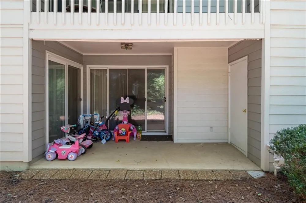 27 Little Silver Court SE Smyrna, GA 30080
