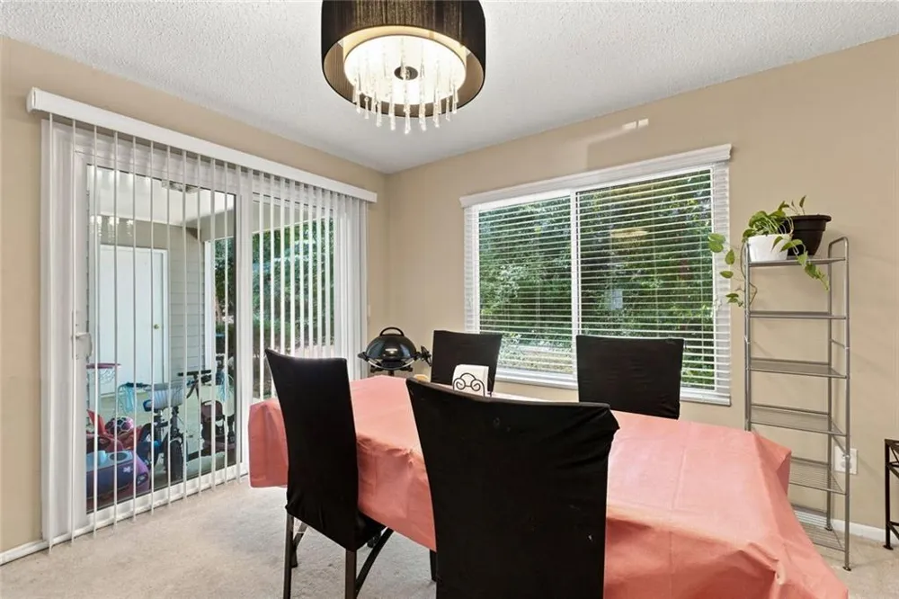 27 Little Silver Court SE Smyrna, GA 30080