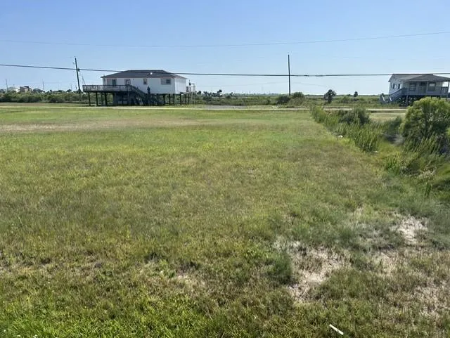 335 6th Galveston, TX 77554