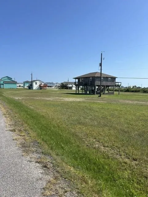 335 6th Galveston, TX 77554