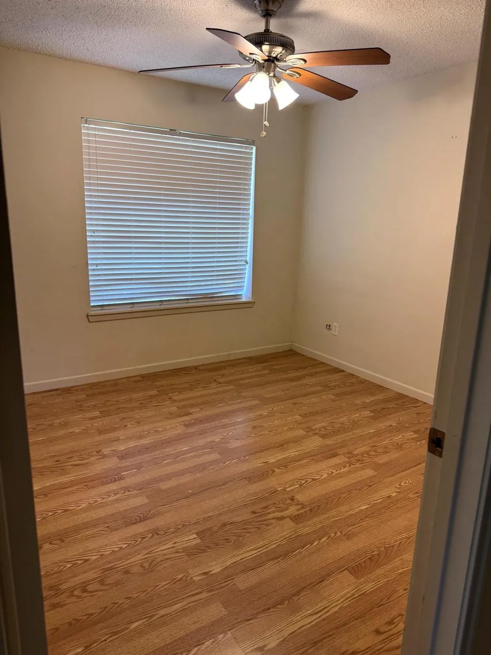 25145 Highway 321 Cleveland, TX 77327