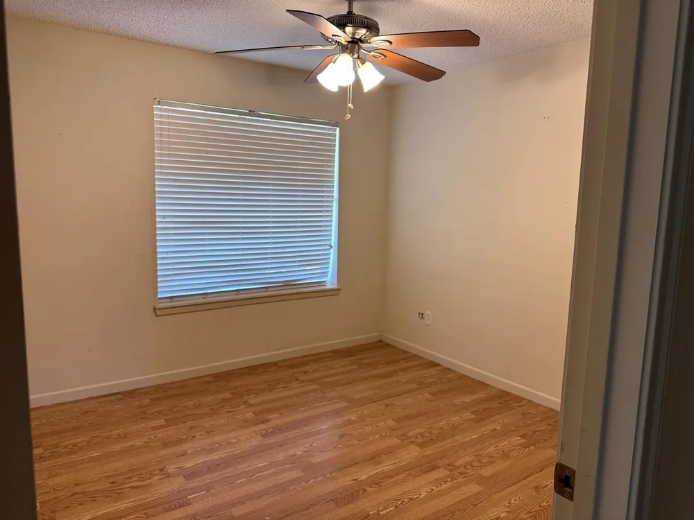 25145 Highway 321 Cleveland, TX 77327
