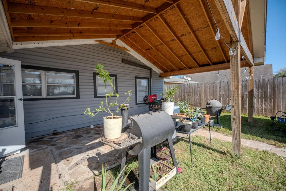 505 Cypress Avenue Crosby, TX 77532