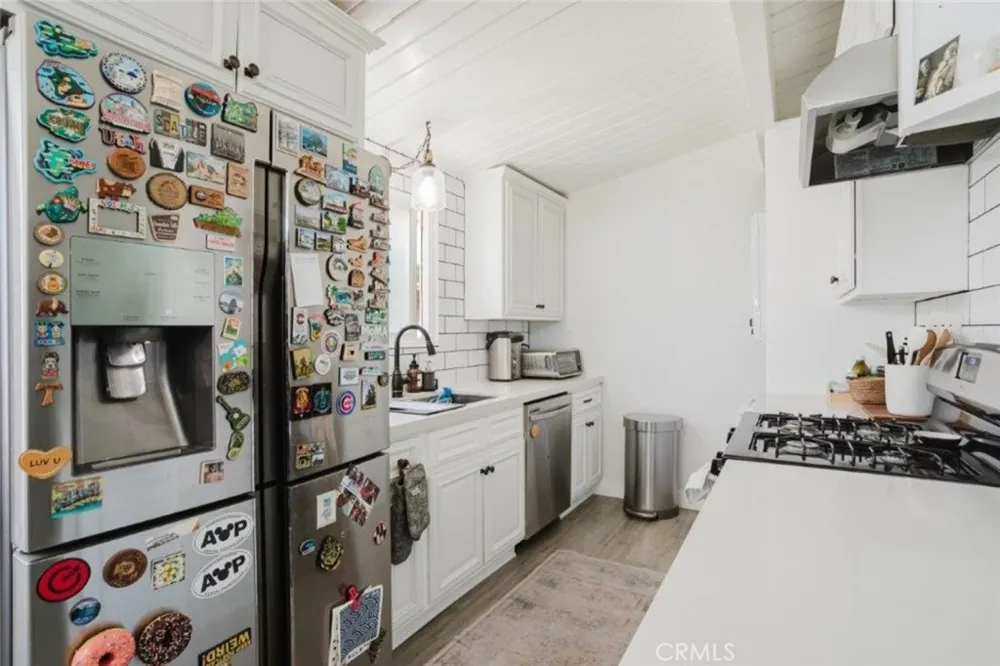5220 Vogue Avenue Azusa, CA 91702