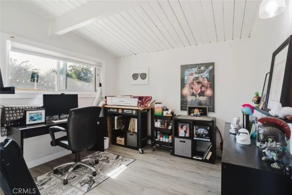 5220 Vogue Avenue Azusa, CA 91702