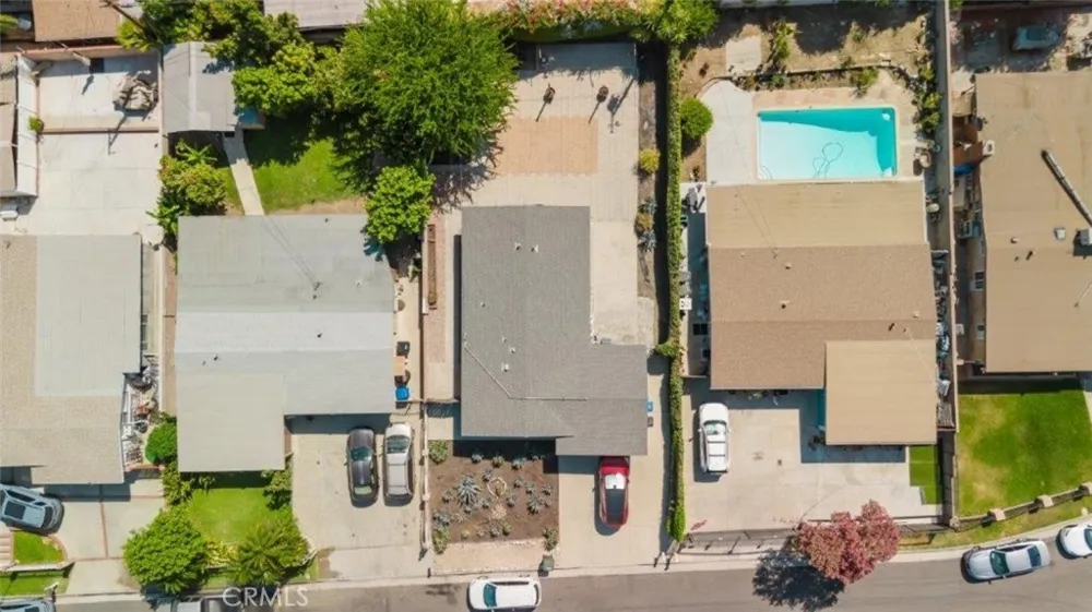 5220 Vogue Avenue Azusa, CA 91702