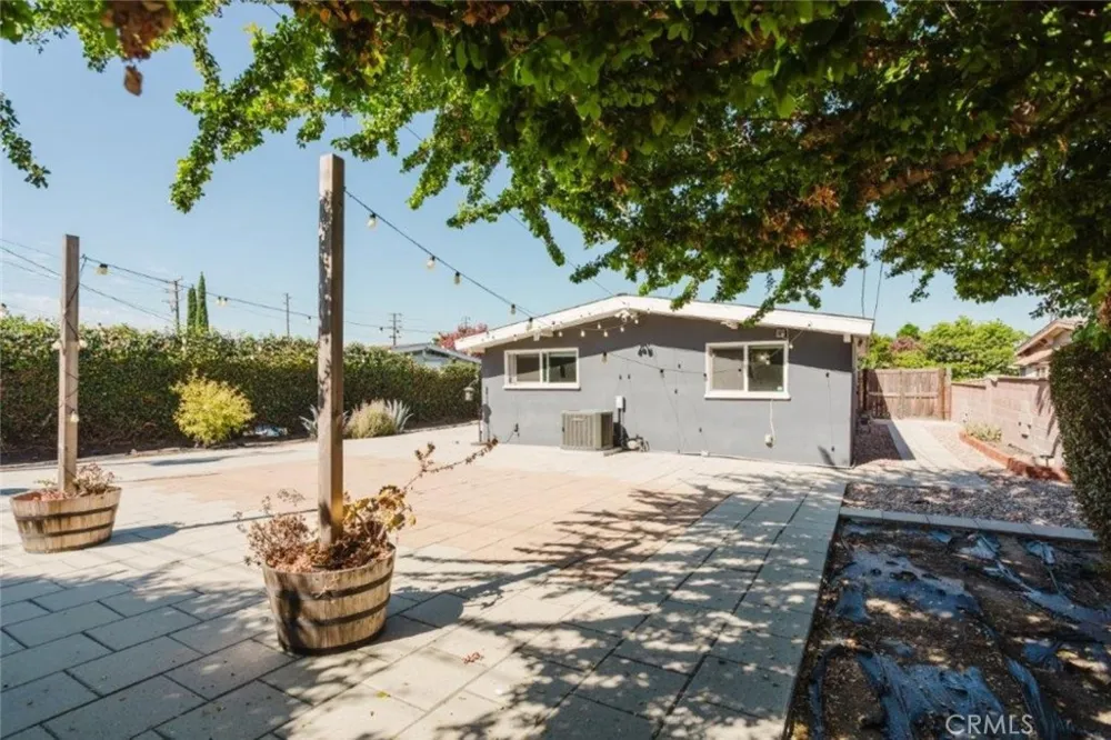 5220 Vogue Avenue Azusa, CA 91702