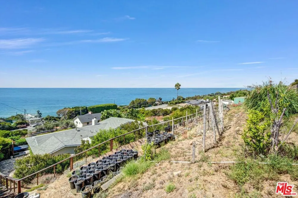 33333 Pacific Coast Highway Malibu, CA 90265