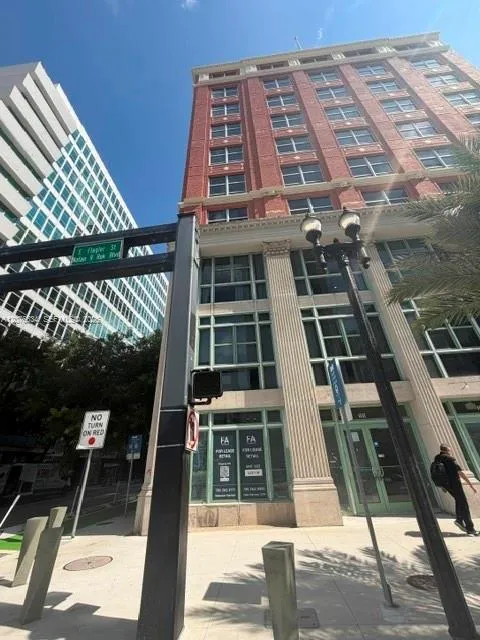 111 E Flagler St #406 Miami, FL 33131