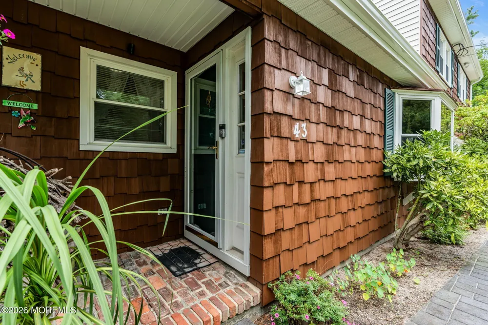43 Railroad Avenue Beachwood, NJ 08722