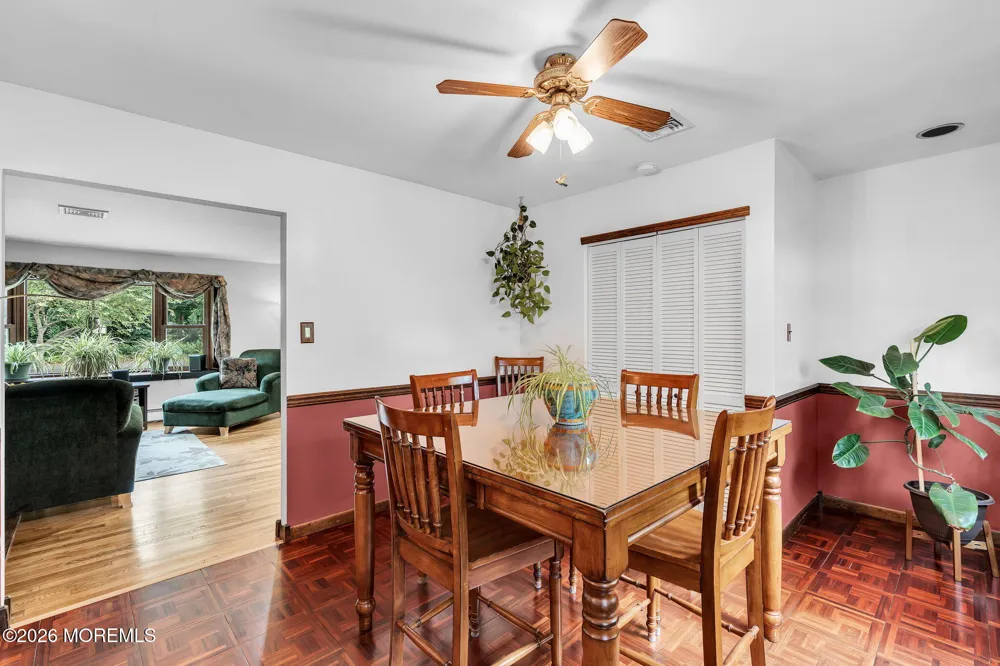 43 Railroad Avenue Beachwood, NJ 08722