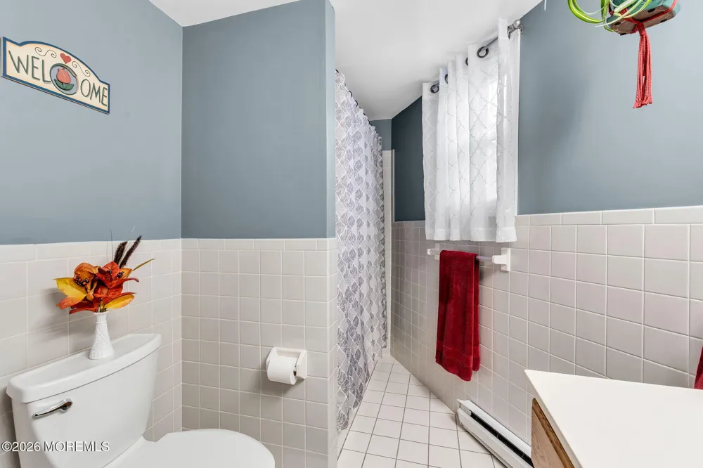 43 Railroad Avenue Beachwood, NJ 08722