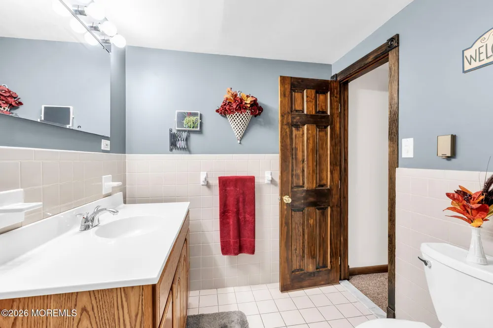 43 Railroad Avenue Beachwood, NJ 08722