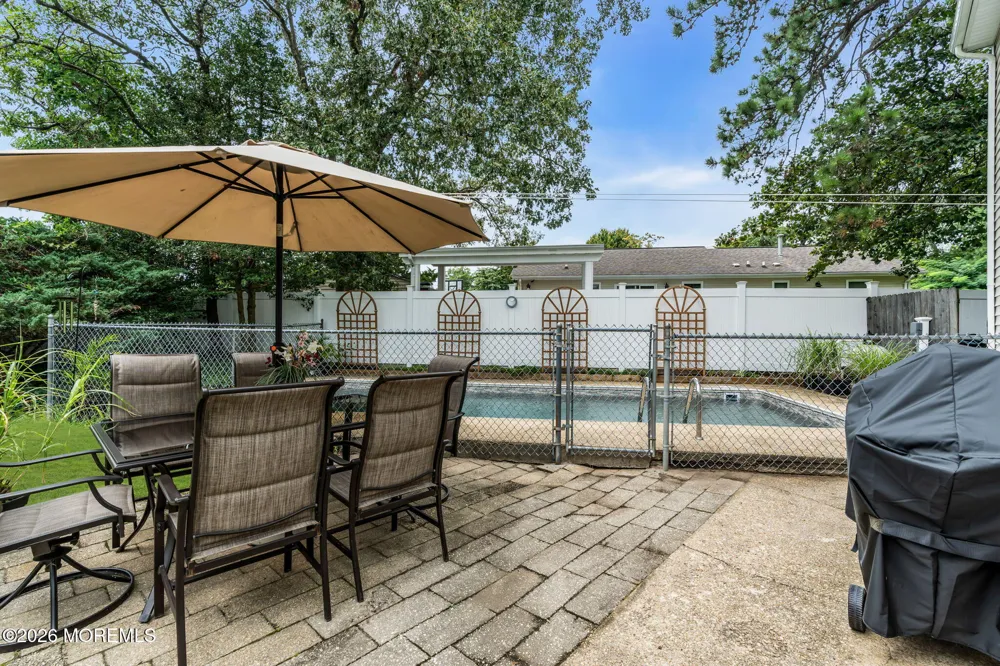 43 Railroad Avenue Beachwood, NJ 08722