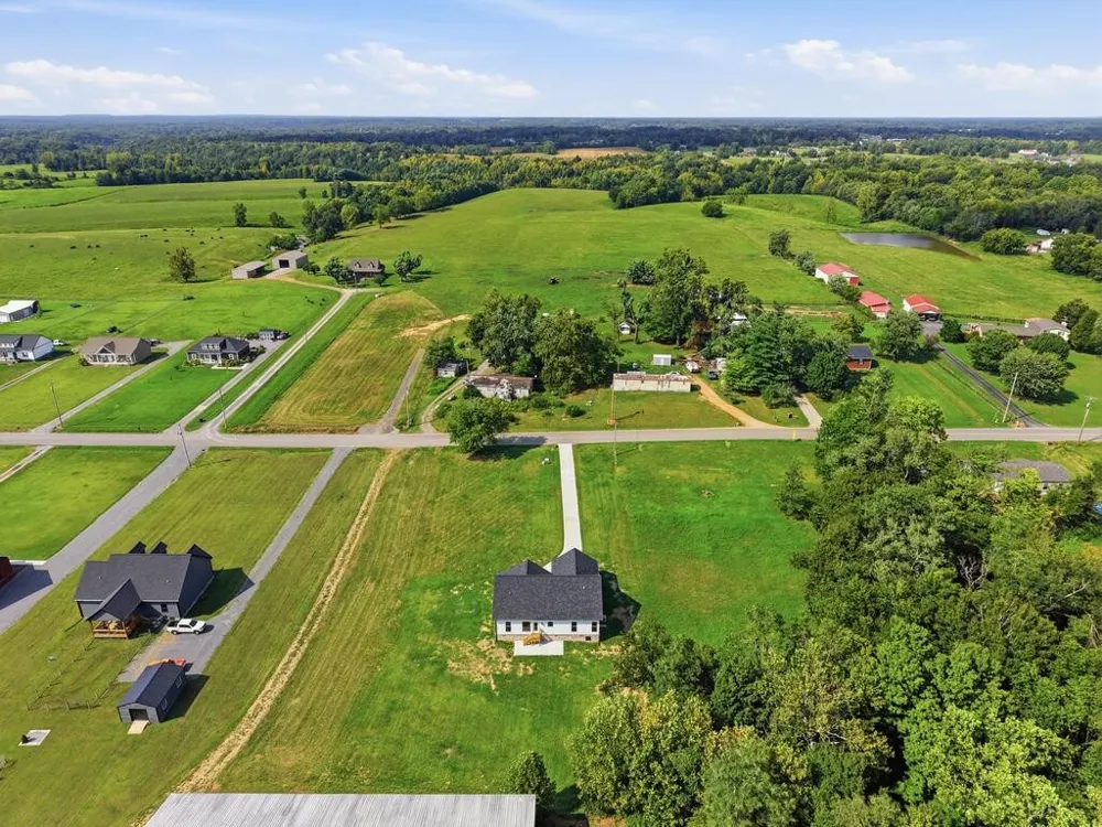 1741 Old Highway 52 Lafayette, TN 37083