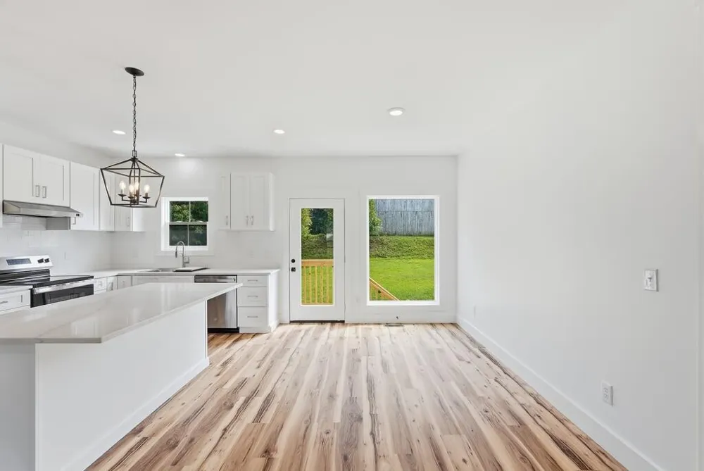 1741 Old Highway 52 Lafayette, TN 37083