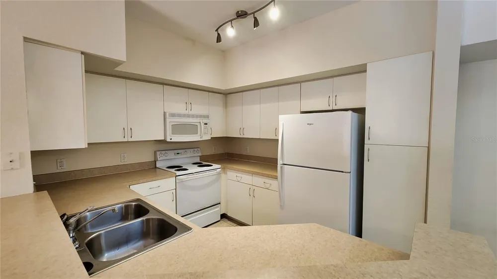 4122 CENTRAL SARASOTA PARKWAY #1914 Sarasota, FL 34238