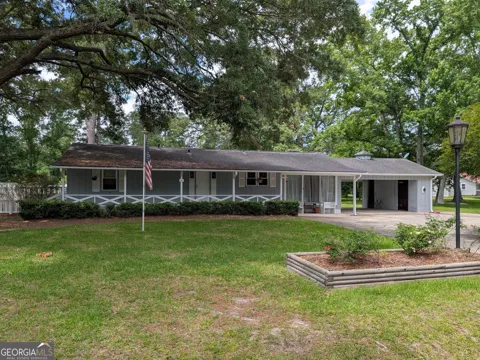 642 Island DR
